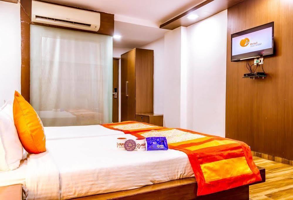 Oyo Premium Coastal Battery Hotel วิสาขปัตนัม ภายนอก รูปภาพ