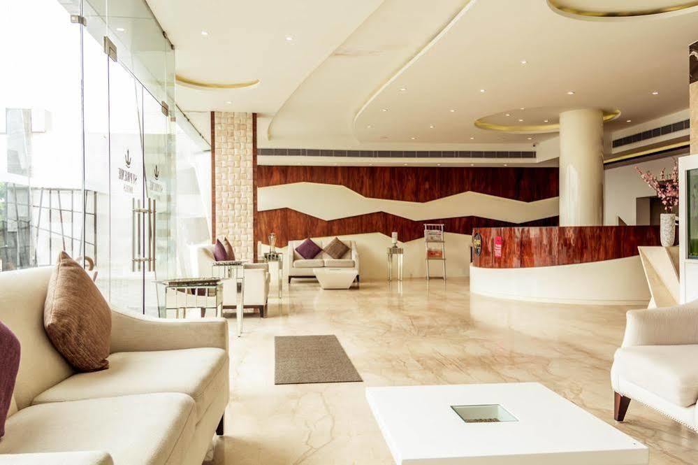 Oyo Premium Coastal Battery Hotel วิสาขปัตนัม ภายนอก รูปภาพ