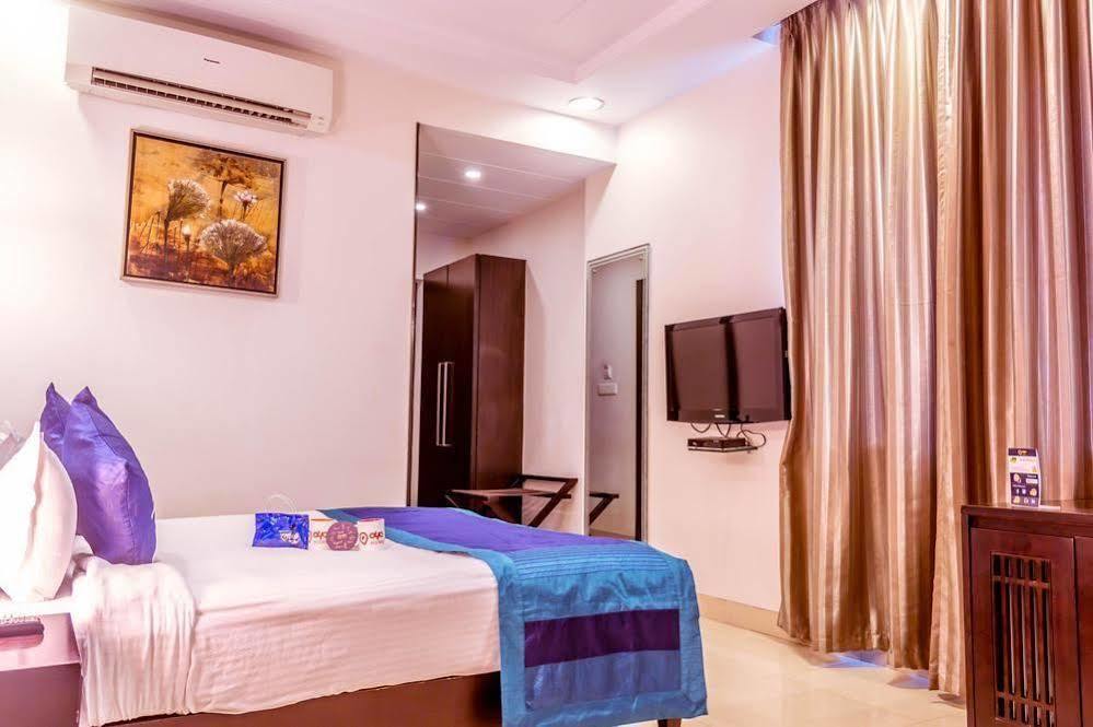 Oyo Premium Coastal Battery Hotel วิสาขปัตนัม ภายนอก รูปภาพ